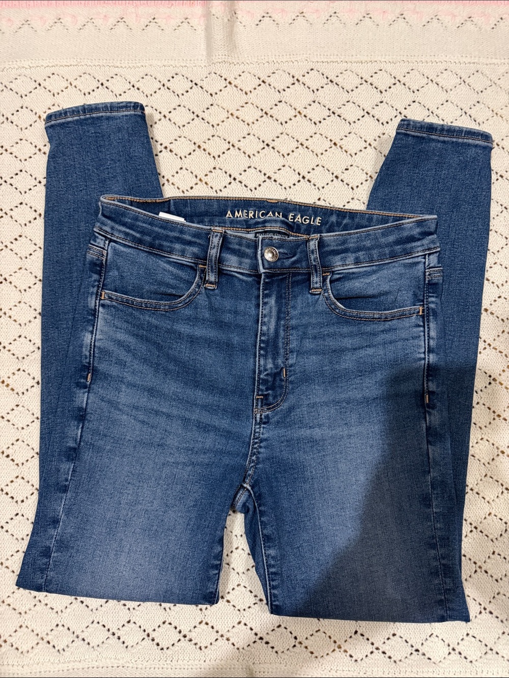 American Eagle Outfitters Women's Skinny Jeans in Dark Blue Wash